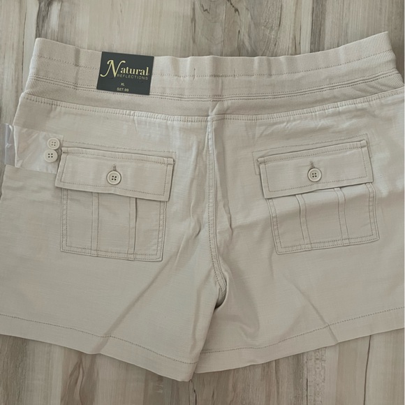 Natural Reflections shorts. Sz XL NWT - Picture 2 of 2